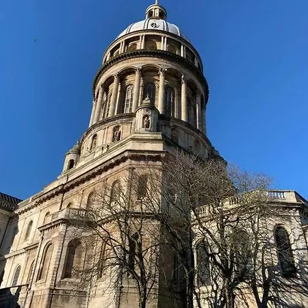 De 70 M2 Bien Situe A Sur بولون-سور-مير