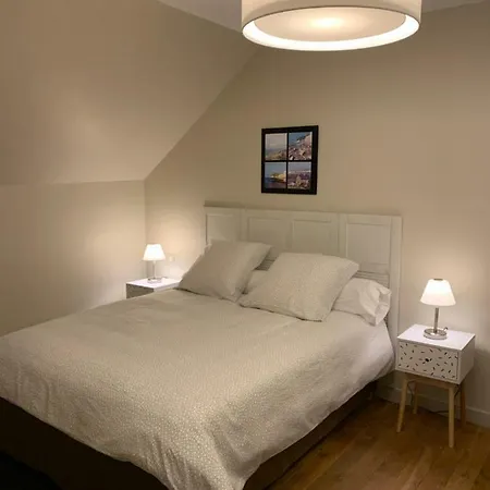 De 70 M2 Bien Situe A Sur *